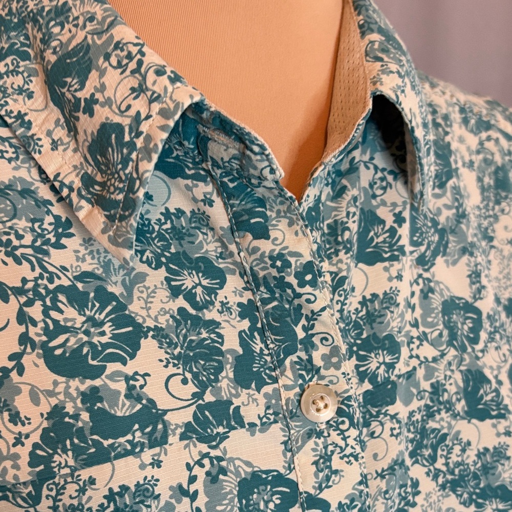 REI Women's Teal Floral Vented Button Down Shirt - Picture 3 of 12